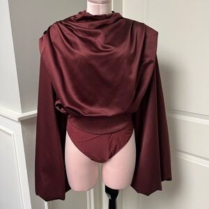House of CB balloon sleeve blouse (body suit?) size M color raisin, new no tags